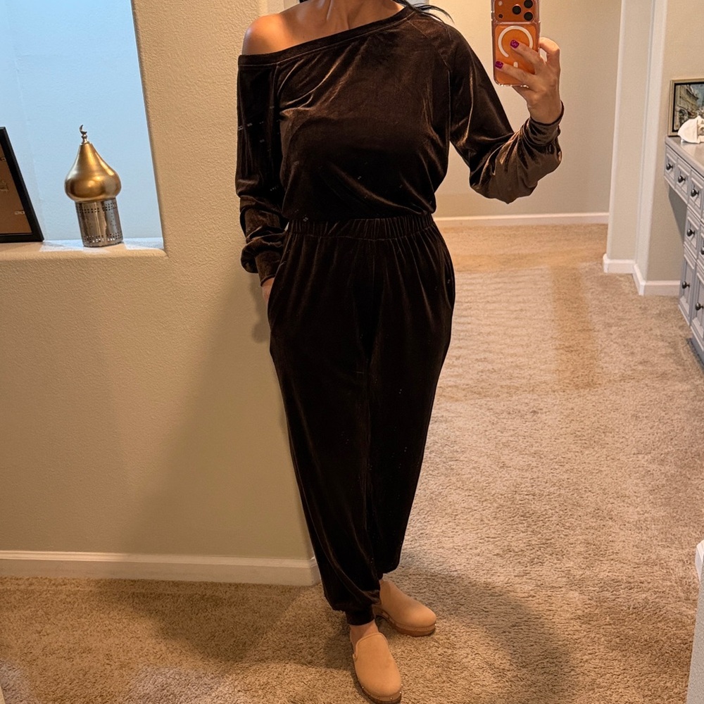 Off-Shoulder Brown Velvet Jumpsuit